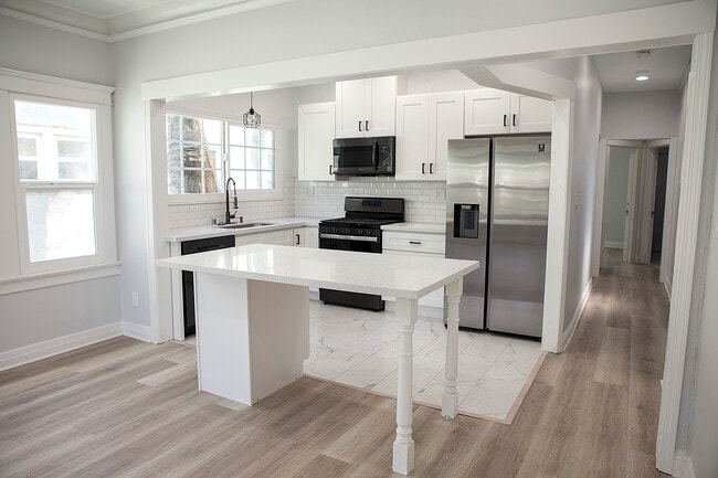 2520 5th Ave Unit 2520 1-2