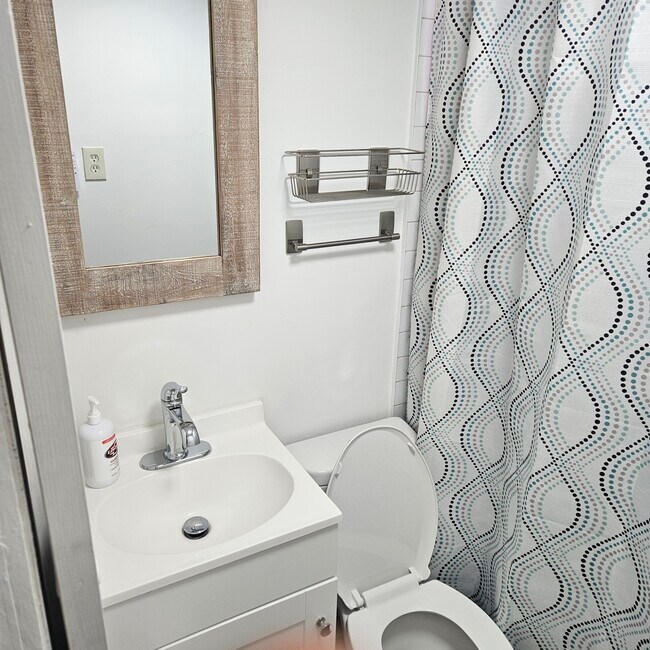 Photo - 220 Gumlog Dr