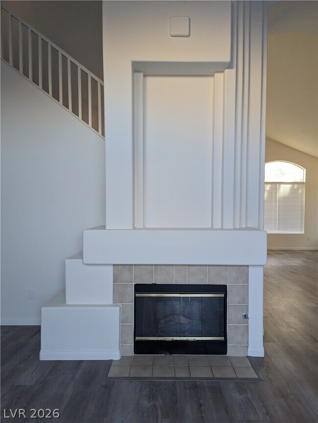 Photo - 230 Tayman Park Ave