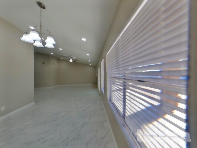 Photo - 4947 E Greenway Cir