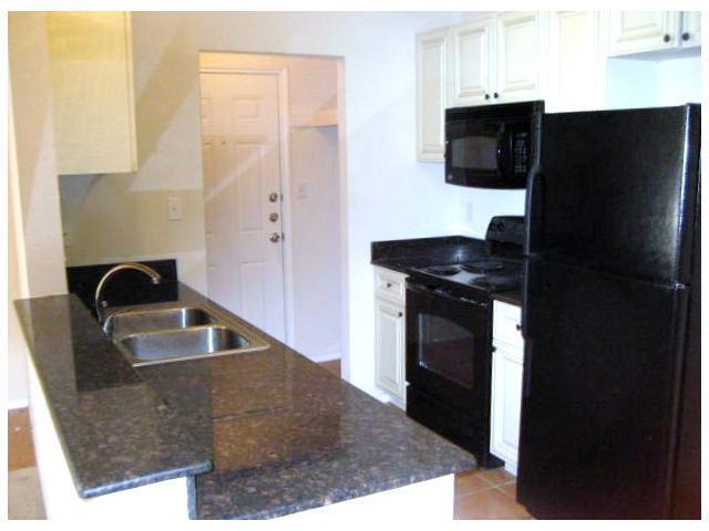 Photo - 717 Claremont Pkwy