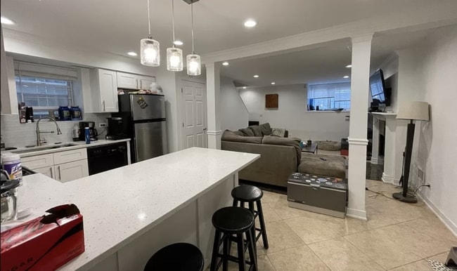 Photo - 2 bedroom in Chicago IL 60642 Unit 1