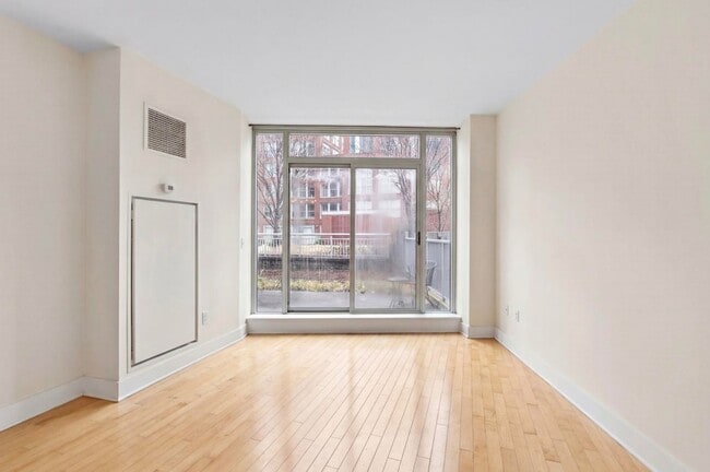 Photo - 1125 Maxwell Ln Unit 471
