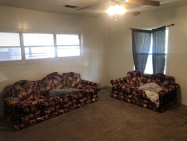 Photo - 509 Boyett St