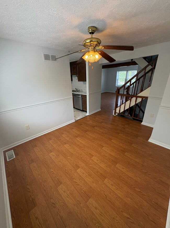 Photo - 6159 96th Pl