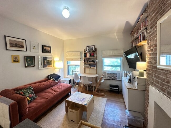Building Photo - 88 Joralemon St Unit 4 Rental