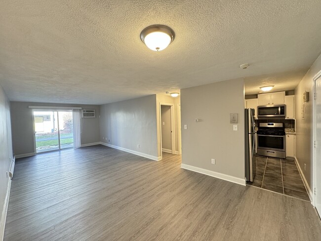 Photo - 8 Kenmar Dr Unit 51