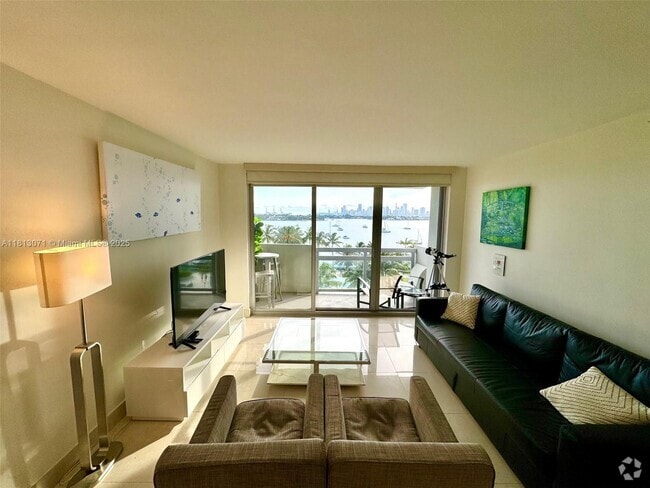 Building Photo - 1500 Bay Rd Unit 620S Rental