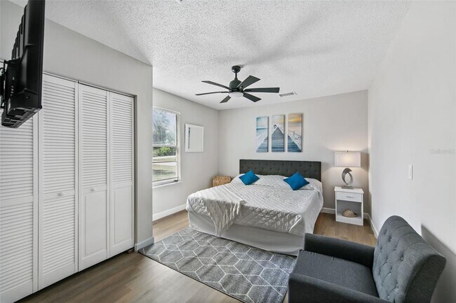 Photo - 7113 Regina Dr