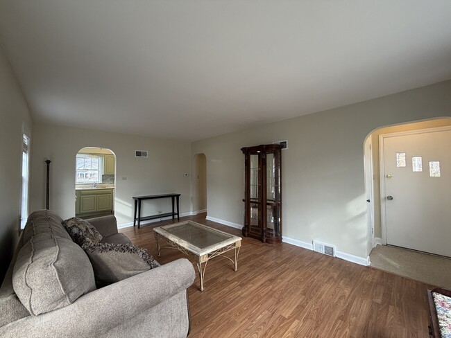 Photo - 538 Mills St