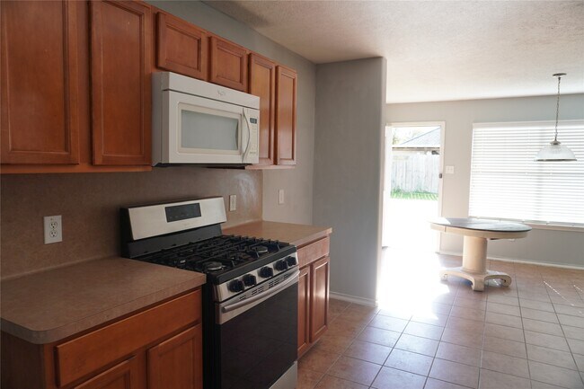 Photo - 4727 Live Meadow Ln