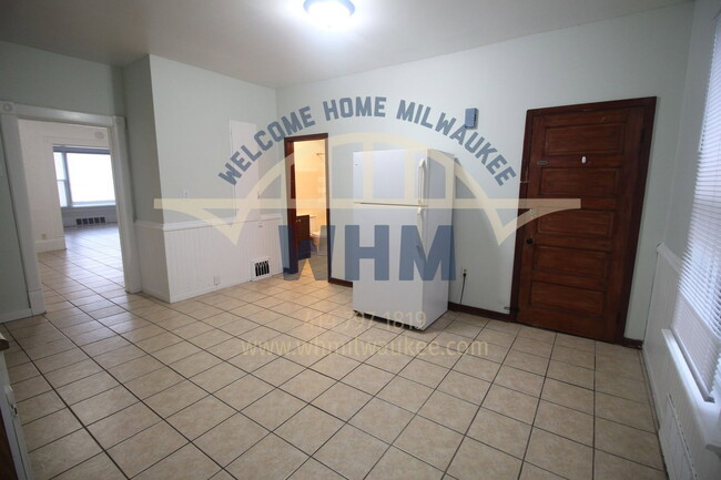 Photo - 1140 N 50th Pl