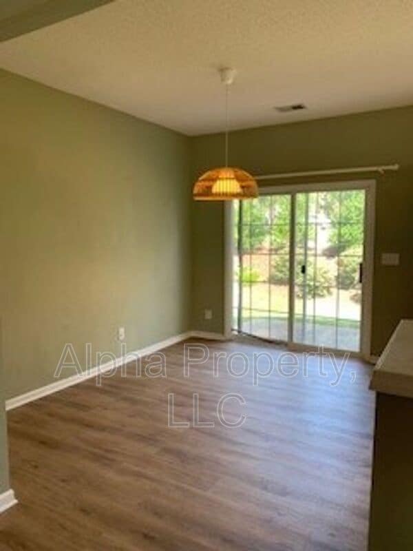 Photo - 119 Waterford Park Dr