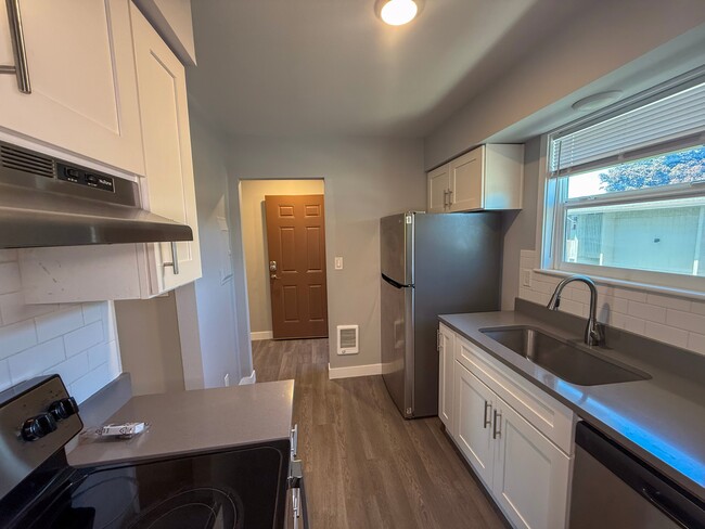 Photo - Standard Street Oasis Apartments