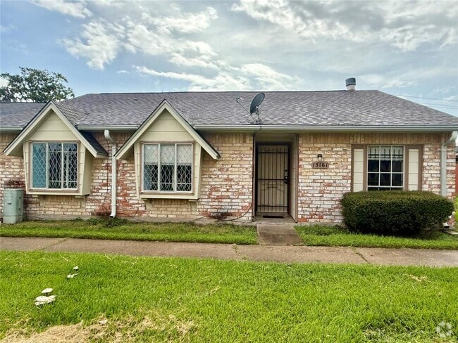 Building Photo - 13161 Clarewood Dr Rental
