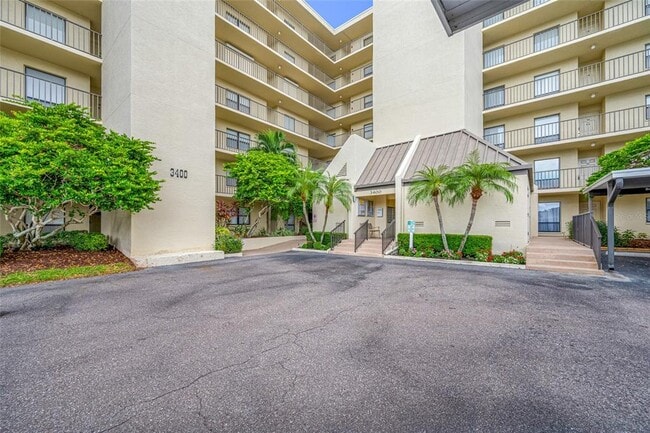 Building Photo - 3400 Cove Cay Dr Unit 7C