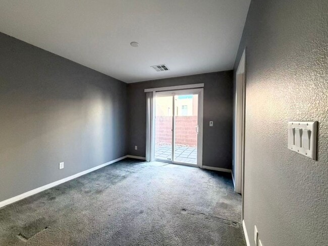 Photo - Contemporary Home in the NW