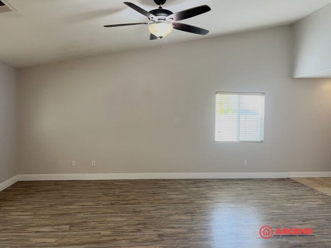 Photo - Stunning 4 Bedroom Home In Rosedale!