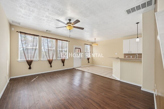 Photo - 2939 Hackamore Hollow Ln