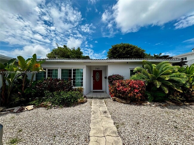 Photo - 745 S Shore Dr