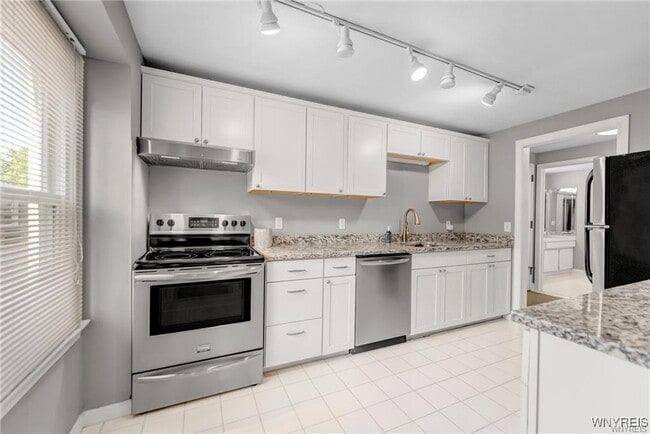 Photo - 32 Bernhardt Dr