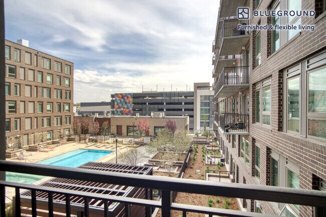 Photo - 985 Albion St Unidad FL4-ID140