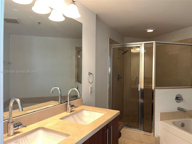 Photo - 1111 SW 1st Ave Unit 1025-N