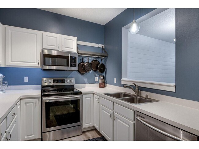 Photo - 1046 Providence Dr