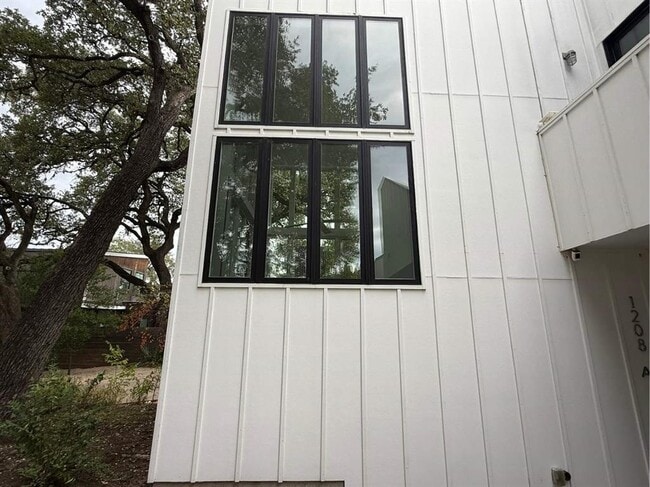 Photo - 1208 Woodland Ave