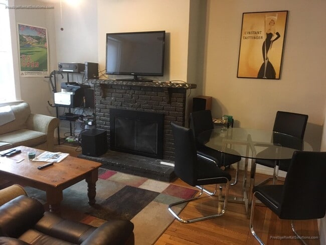 Photo - 146 Chiswick Rd Unidad 1