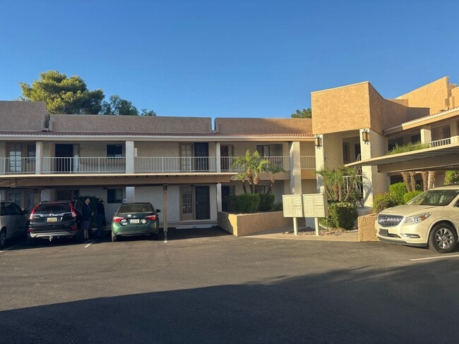 Building Photo - Charming 2BR Condo in Mesa