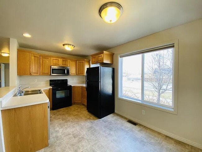 Photo - 3424 W Babcock St Unit 1