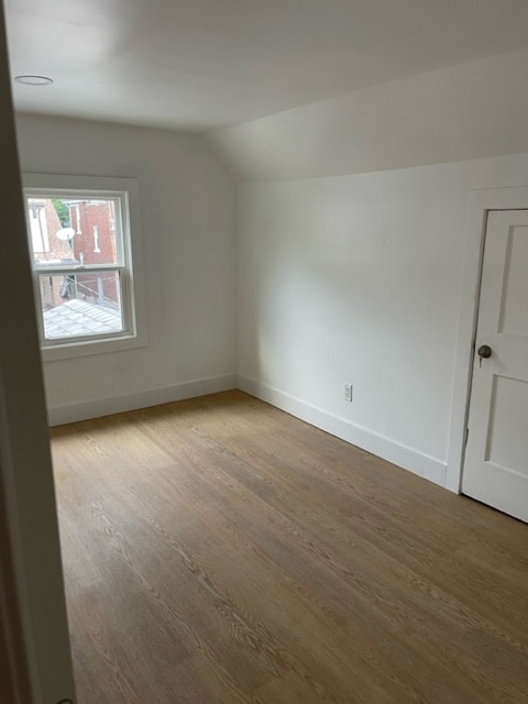 557 Maple Ave Unit 2