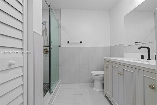 Photo - 3737 Alcantara Ave