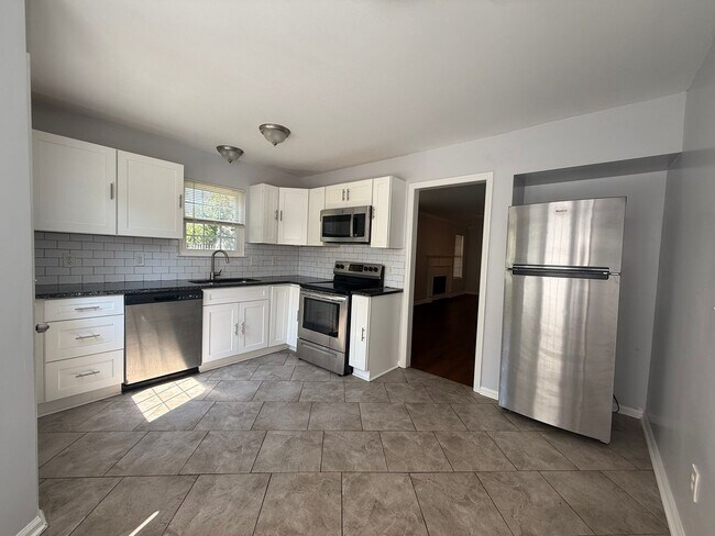 Photo - 733 Vanguard Pl