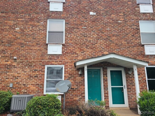 Photo - 3512 E Richmond Rd Townhome