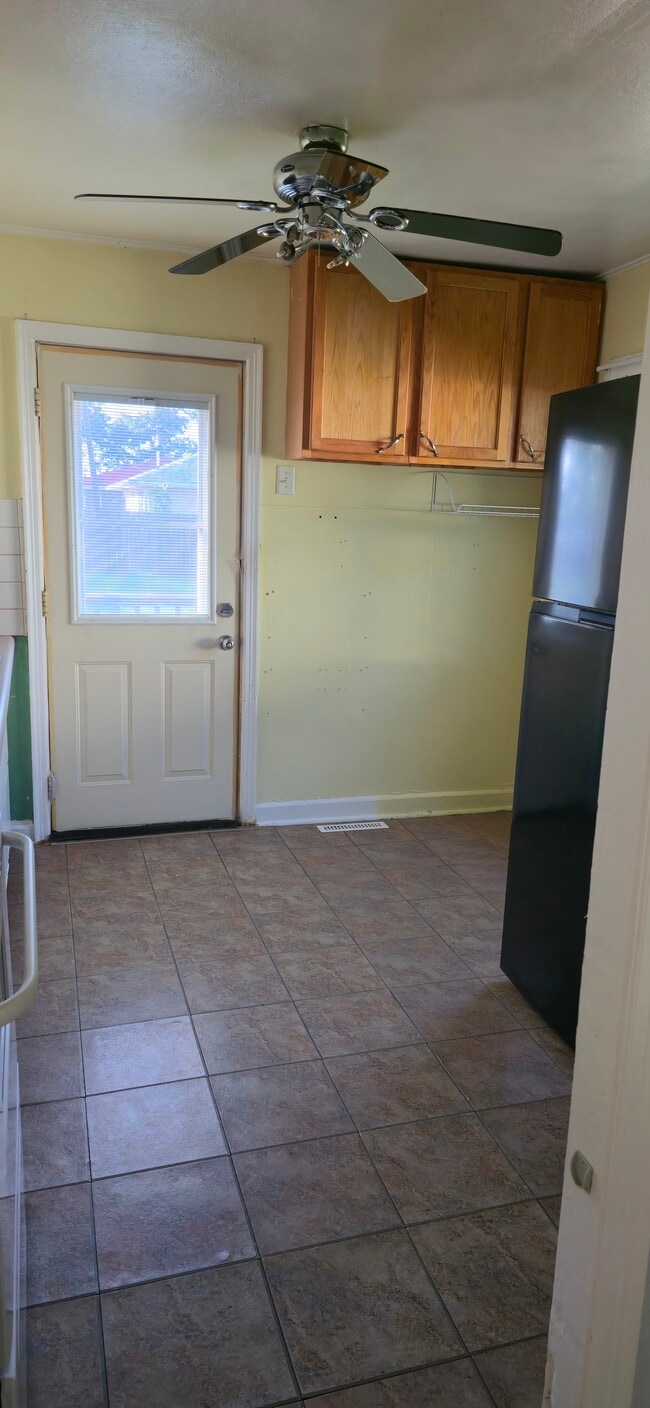 Photo - 1405 Swanson Ave