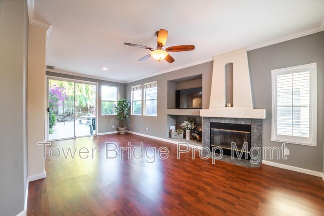 Photo - 3826 Saintsbury Dr