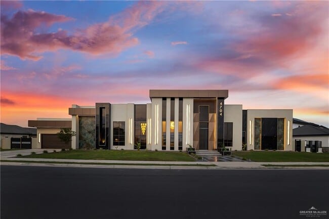 Building Photo - 43 Estancia Pkwy