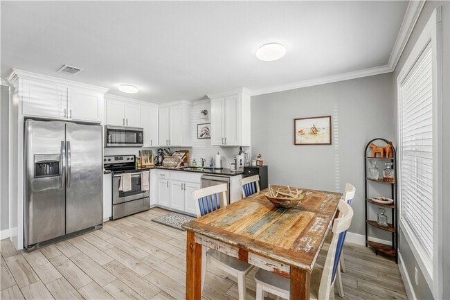 Photo - 1211 April Bloom Unidad A