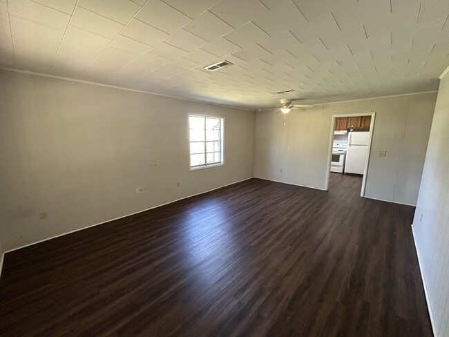 Photo - 122 Plaza Dr