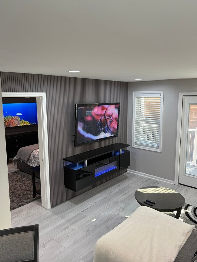 665 S Preston Ct Unit B