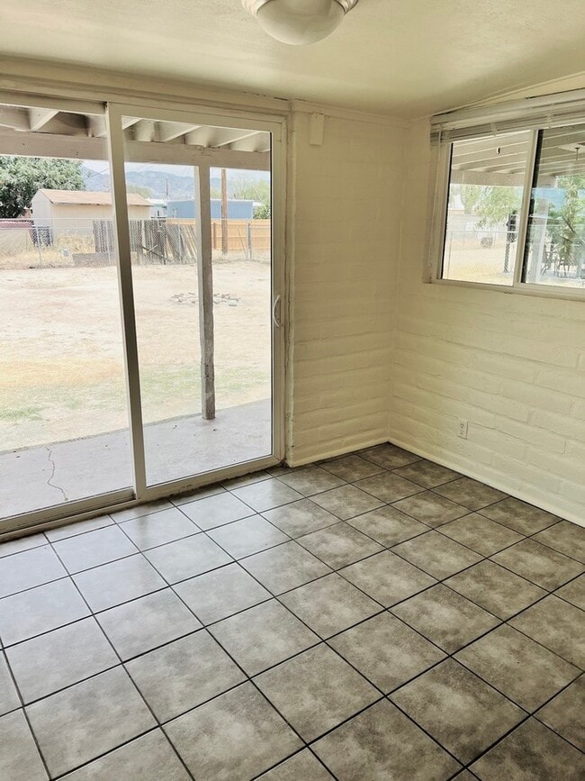 Photo - 4125 E 27th St