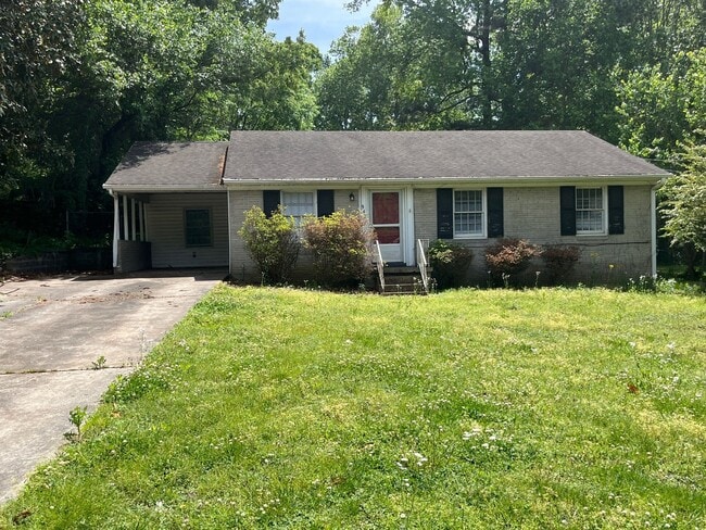 Building Photo - 942 W Forest Ave