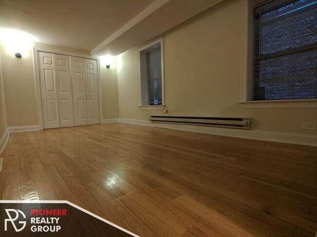 Photo - 1347 N Dearborn St Unit 101