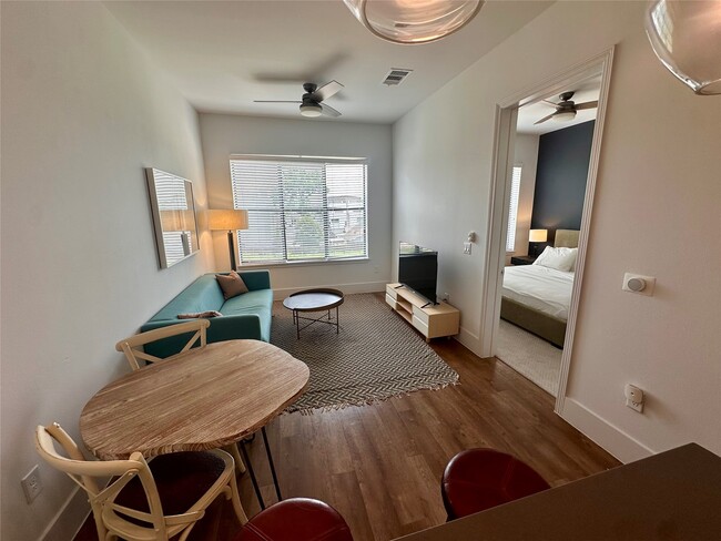 Photo - 1508 Blodgett St