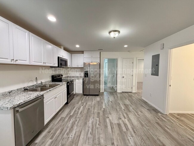 Photo - 2220 Flesher Ave