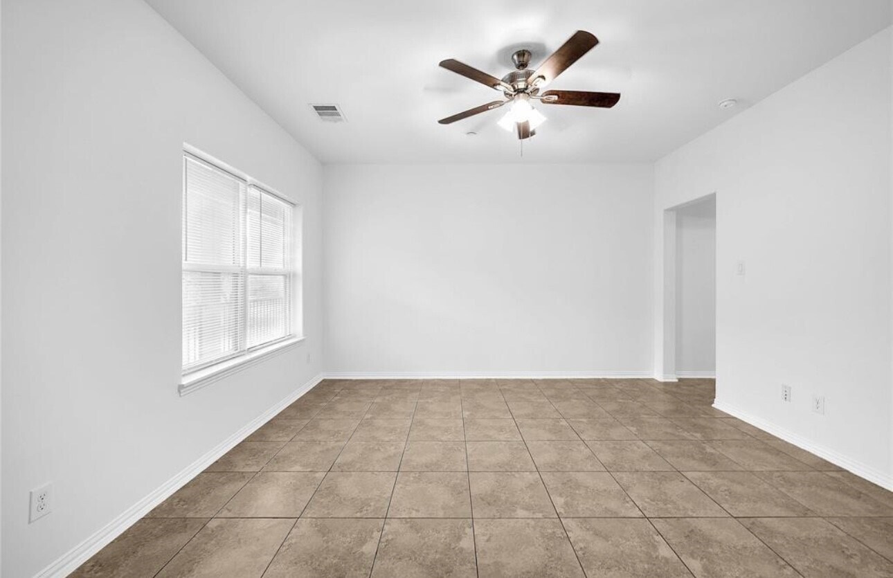 Photo - 6122 W Mt Houston Rd Unit 4