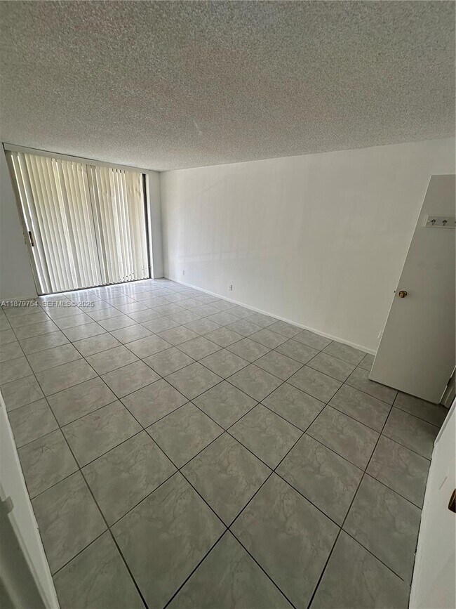 Photo - 2101 Atlantic Shores Blvd Unit 207