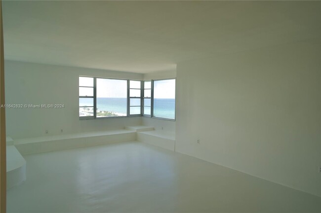 Photo - 5255 Collins Ave Condominio Unidad 7F